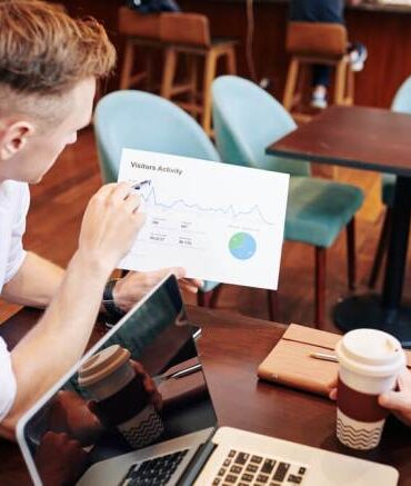 How to keep website visitors longer