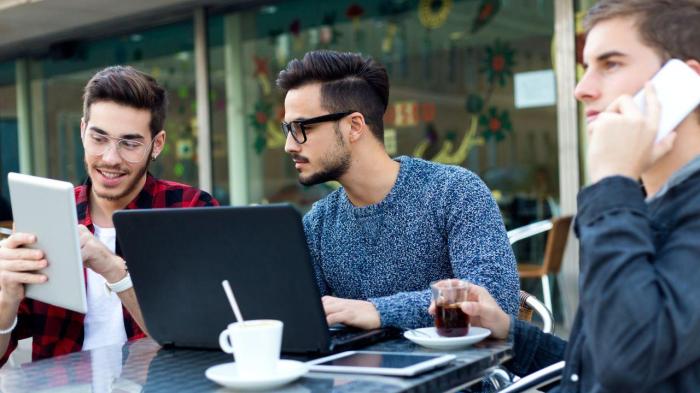 Salesforce buying slack collaboration revolution