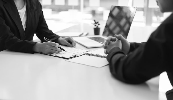 Why Choose in-person offline surveys over online surveys? In depth interviews vs online surveys a marketing directors guide for brand