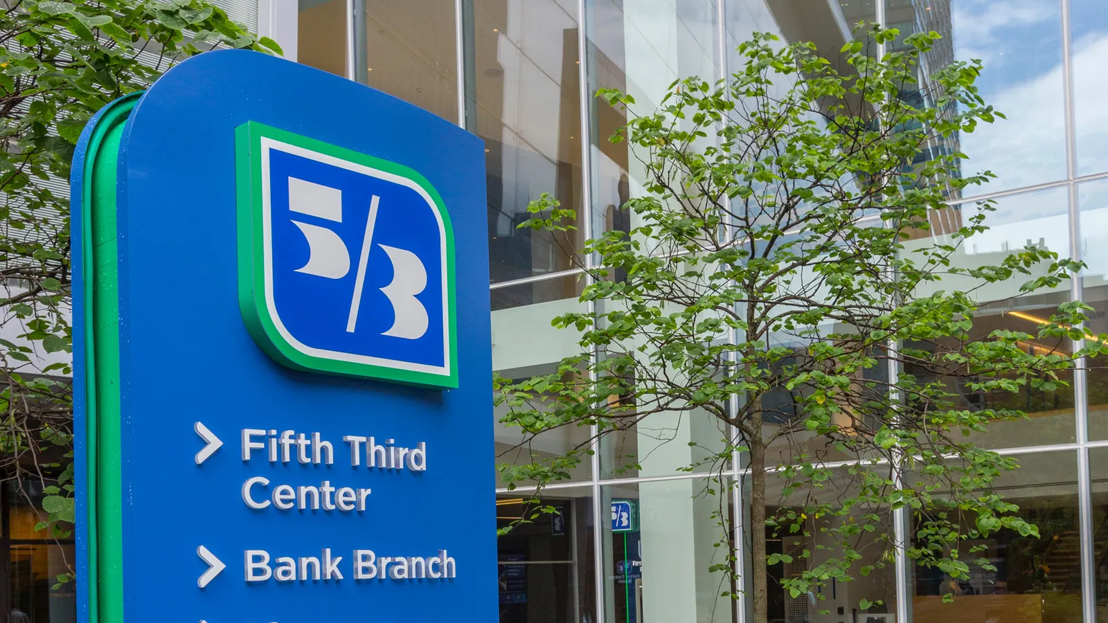 Fifth Third Embarks on "Space Mission"-Scale Customer Integration as Comerica Conversion Nears